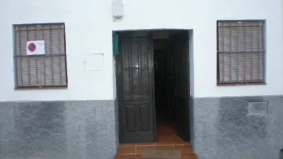 Chalet pareado en venta en Calle de Cervantes, Higuera de la Sierra de 97.000 €